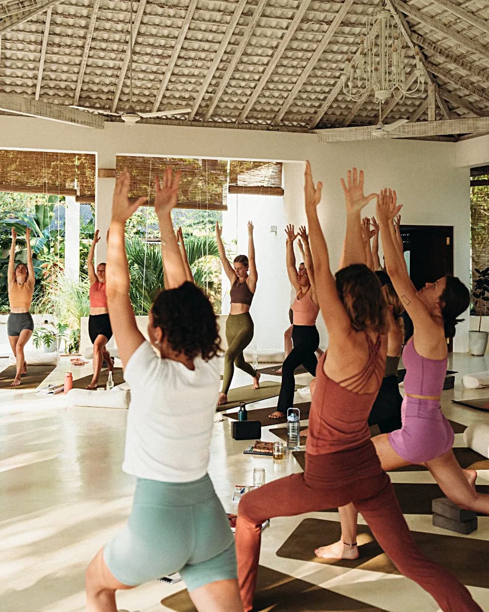 Stefan Camilleri en posture lors d’un atelier Yoga Synergy